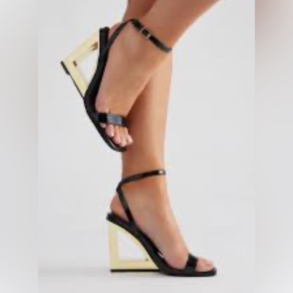 Schutz Filipa Black Patent Gold Sculptural Wedge Heels 9.5